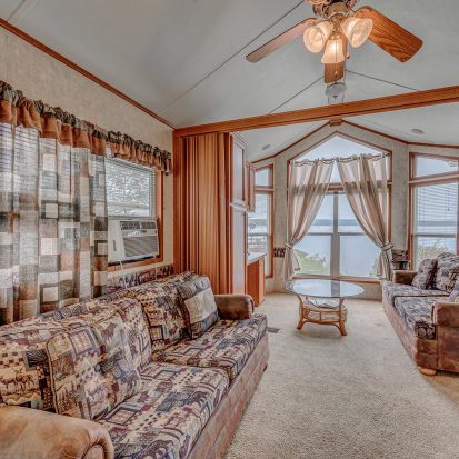 Breckenridge - Interior